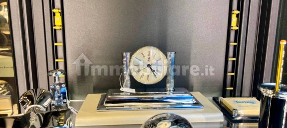 Propiedad comercial de 2 habitaciónes en Rome, Italy No. 77035 20