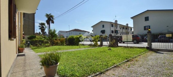4 bedrooms Villa in San Donà di Piave, Italy No. 274233 4