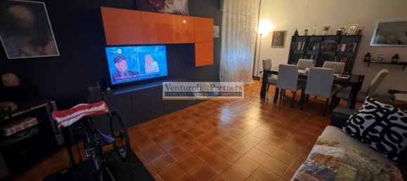 3 bedrooms Apartment in Brescia, Italy No. 80709 2