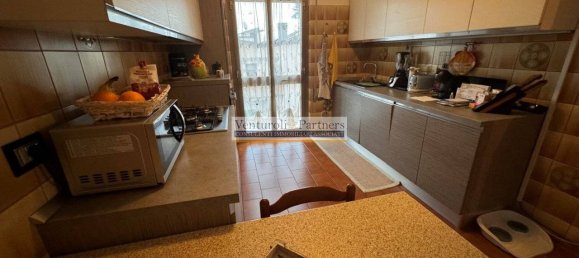 3 bedrooms Apartment in Brescia, Italy No. 80709 5