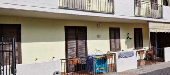 3 rooms Apartment in Arsago Seprio, Italy No. 5433 18