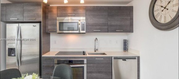 1 dormitorio propiedad comercial en alquiler en Miami, Miami-Dade, Florida, USA № 614322 21