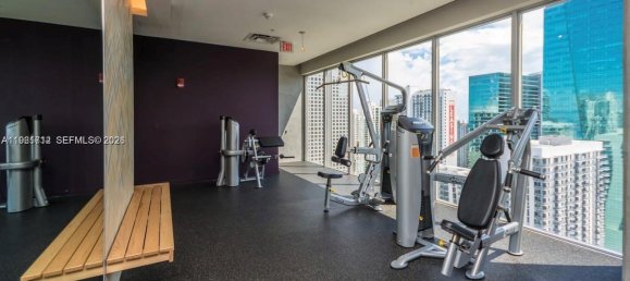 1 dormitorio propiedad comercial en alquiler en Miami, Miami-Dade, Florida, USA № 614322 4