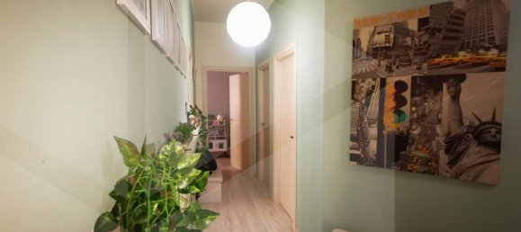 3 rooms Apartment in Messina, Italy No. 20978 9