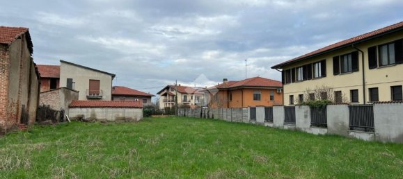 800m² Land in Corbetta, Italy No. 85694 13