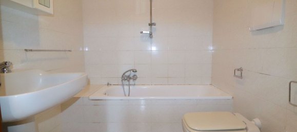 3 rooms Apartment in Monteriggioni, Italy No. 128323 10