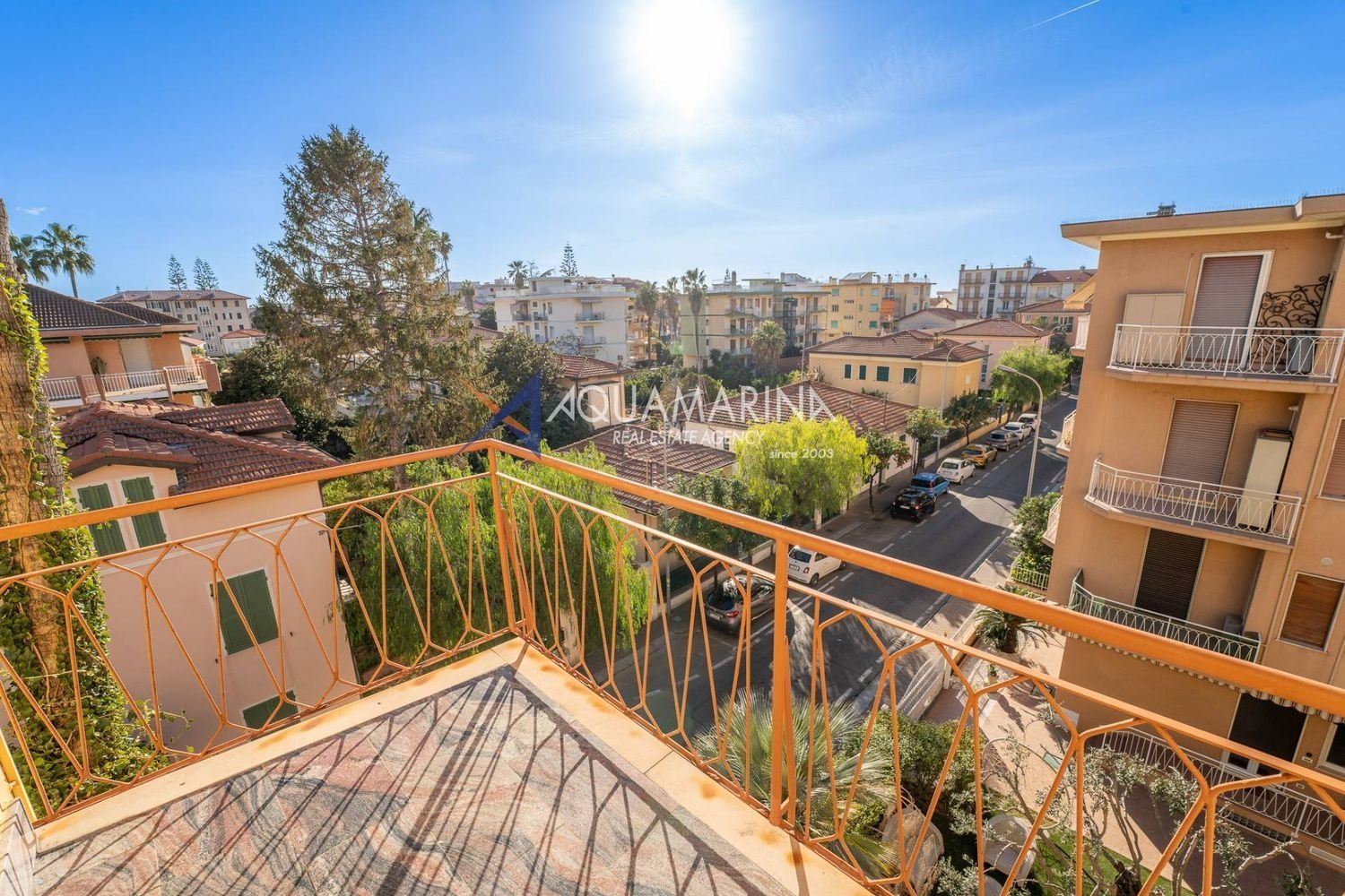 Apartamento de 2 habitaciónes en Bordighera, Italy No. 167719