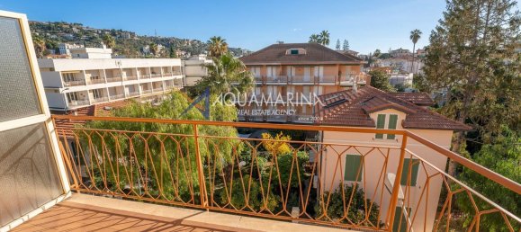 Apartamento de 2 habitaciónes en Bordighera, Italy No. 167719 2