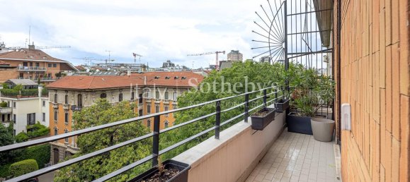 3 bedrooms Apartment in Milan, Italy No. 380586 25