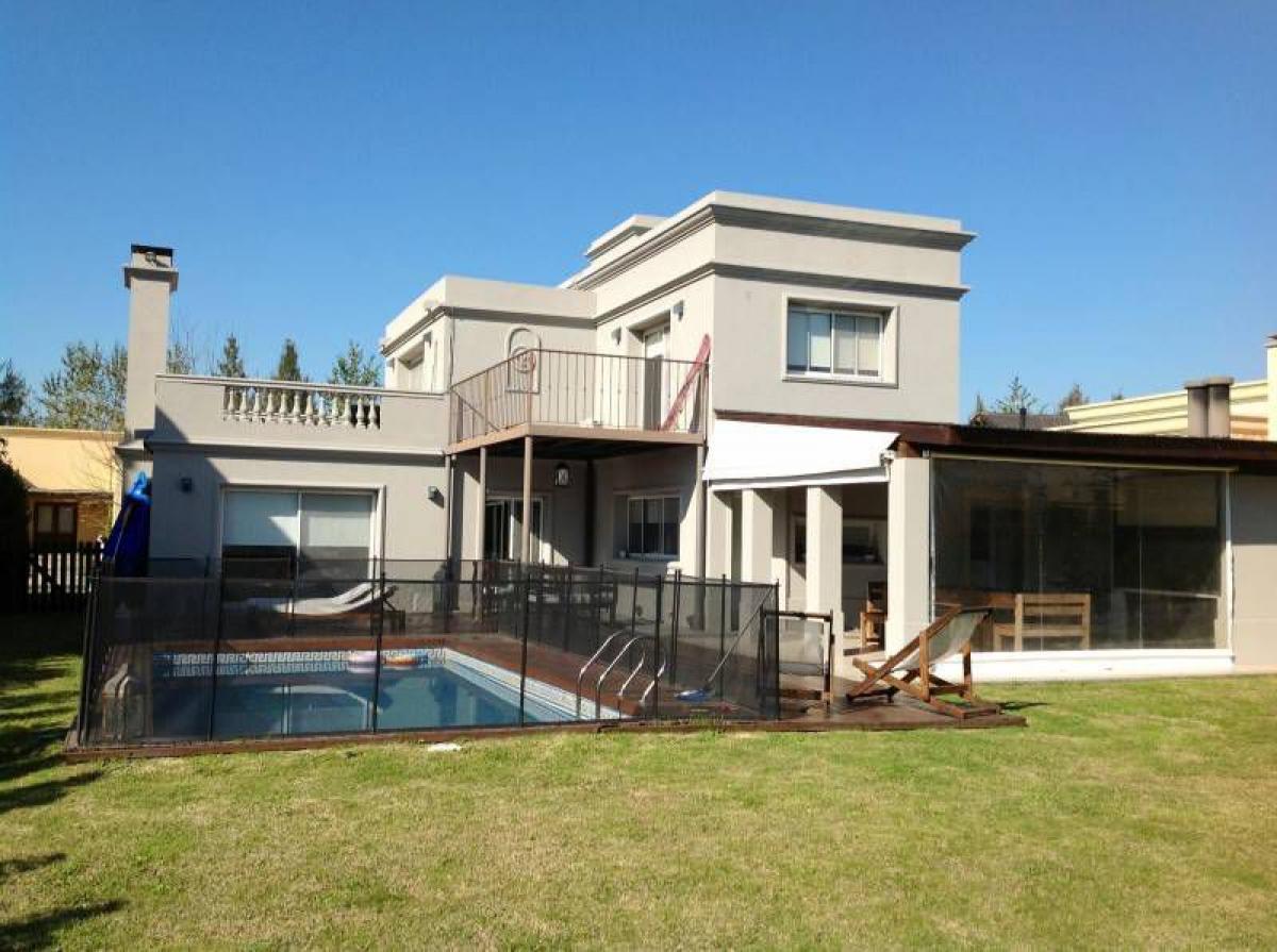 4 bedrooms House in Tigre, Argentina No. 91376