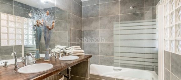 Villa de 3 dormitorios en Estepona, Spain No. 52288 29