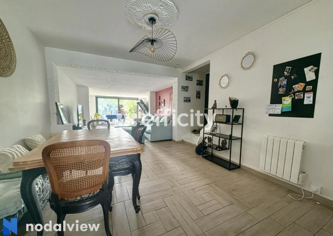 3 bedrooms House in Perenchies, France No. 352441