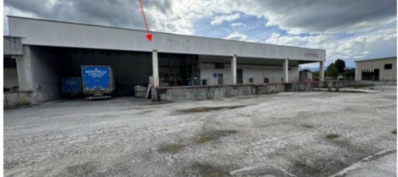 1774m² Warehouse in Sulmona, Italy No. 300675 2