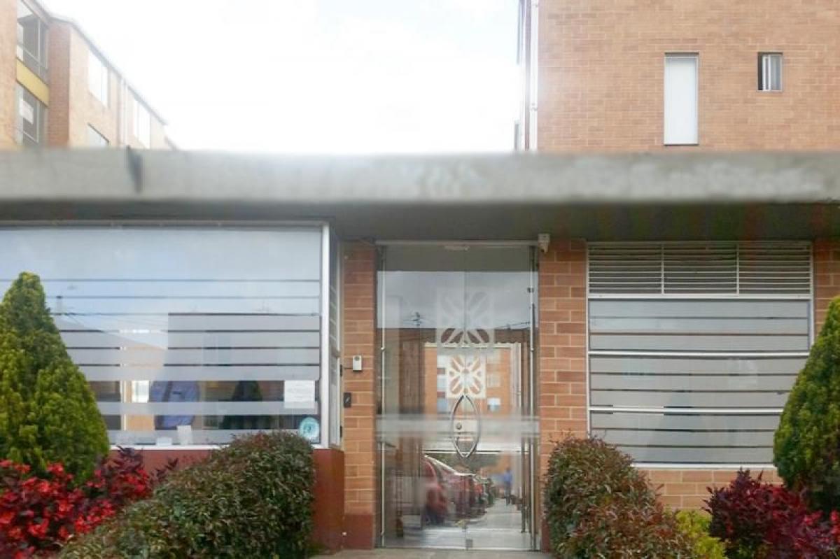 3 bedrooms House in Bogota, Colombia No. 13060