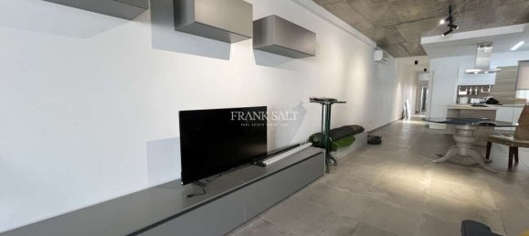 Квартира с 2 спальнями в Санта-Венера, Мальта № 10593 2