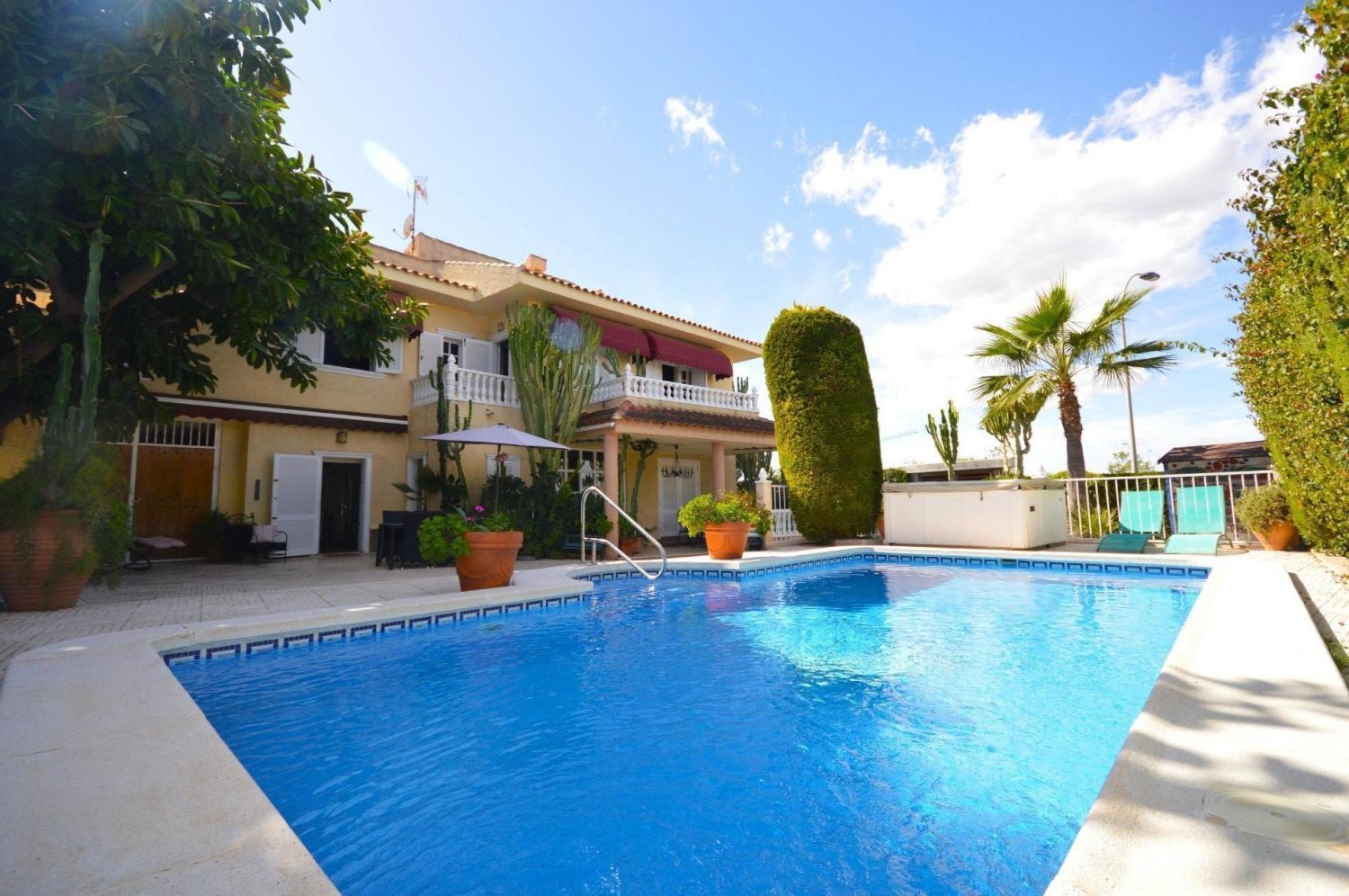 5 bedrooms Villa in Torrevieja, Spain No. 114868