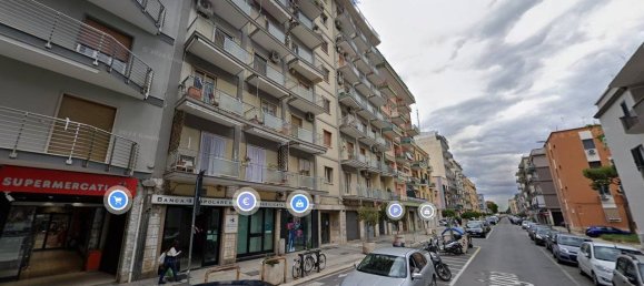 Apartamento de 2 dormitorios en Bari, Italy No. 267361 8