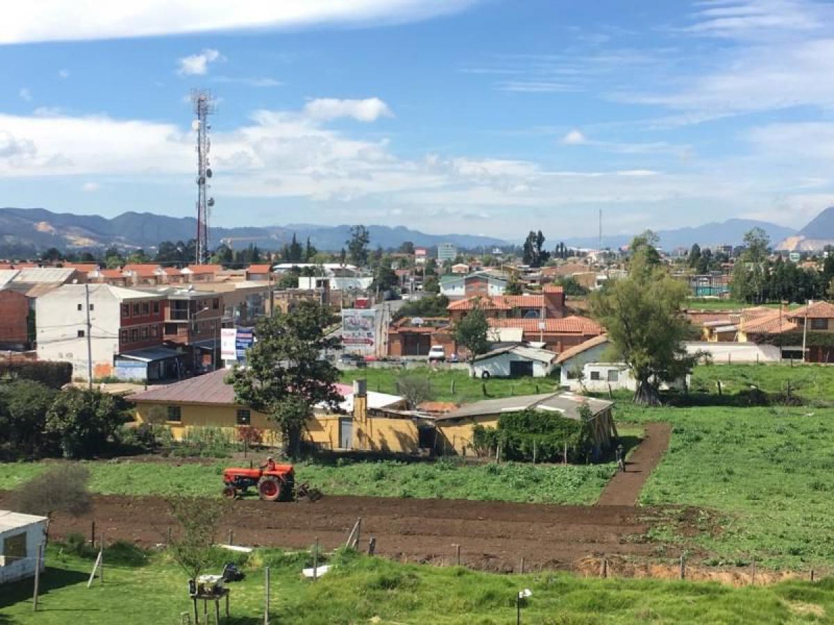 3 bedrooms House in Cundinamarca, Colombia No. 4694