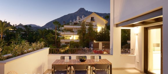 3 bedrooms Penthouse in Marbella, Spain No. 5739 4