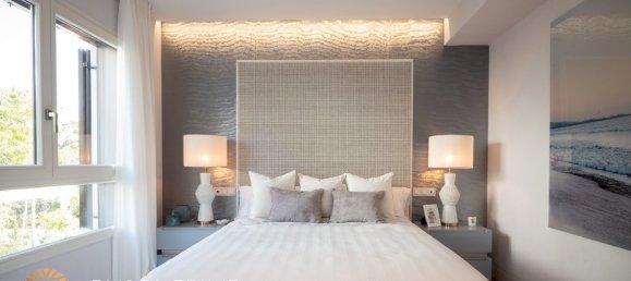 3 bedrooms Penthouse in Marbella, Spain No. 5739 11