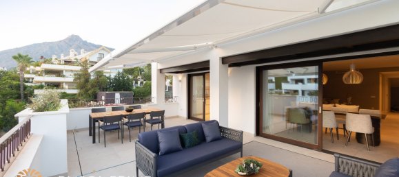 3 bedrooms Penthouse in Marbella, Spain No. 5739 13