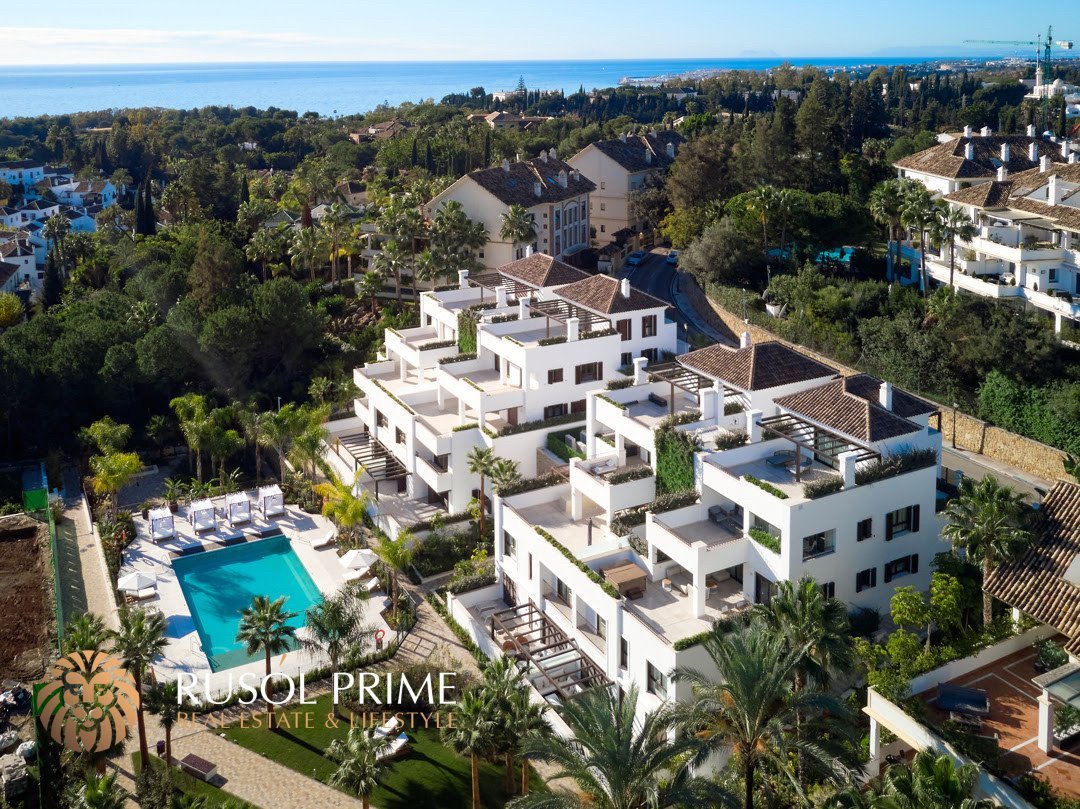 3 bedrooms Penthouse in Marbella, Spain No. 5739
