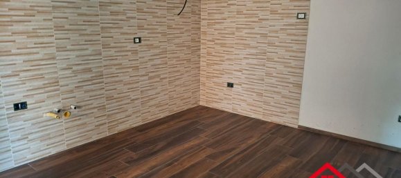 5-Zimmer Haus in San Giuliano Terme, Italy, Nr. 219990 2