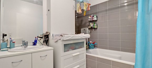 2 Schlafzimmer Wohnung in Carrieres-sous-Poissy, France, Nr. 174599 6