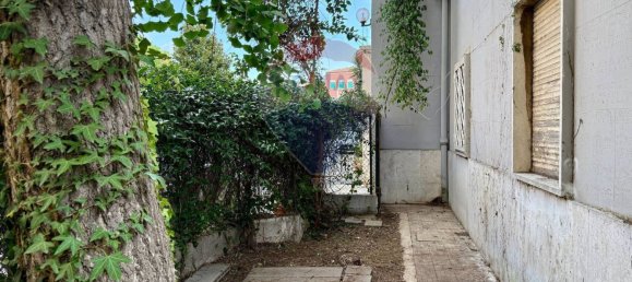 3 bedrooms Apartment in Rome, Italy No. 295486 15