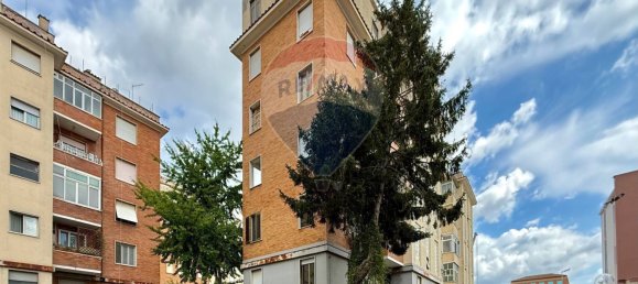 3 bedrooms Apartment in Rome, Italy No. 295486 2