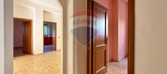 3 bedrooms Apartment in Rome, Italy No. 295486 4