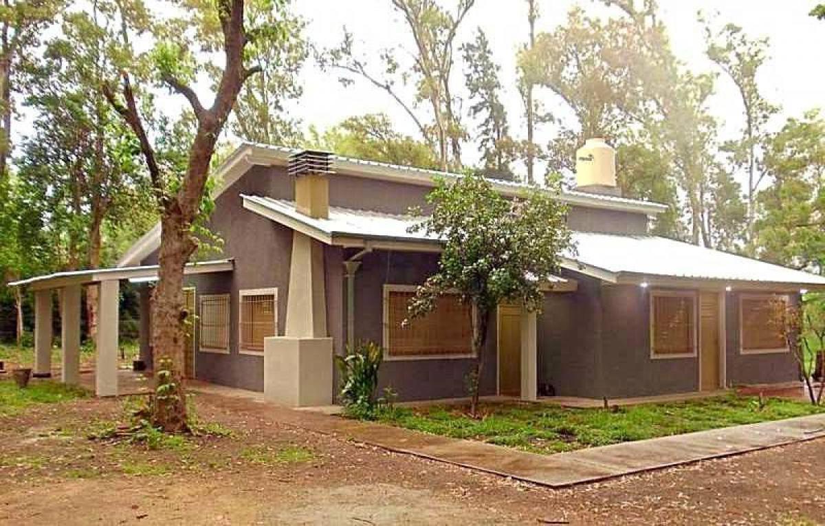 4 bedrooms Farm in Marcos Paz, Argentina No. 46185