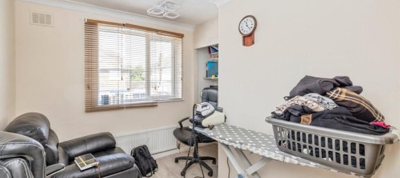 3 bedrooms House in Bushey, United Kingdom No. 6188 31