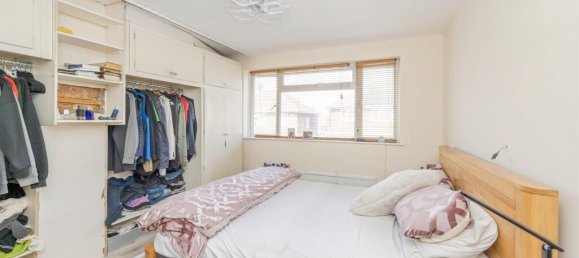 3 bedrooms House in Bushey, United Kingdom No. 6188 22