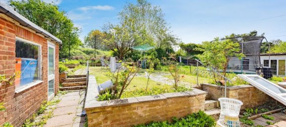 3 bedrooms House in Bushey, United Kingdom No. 6188 11