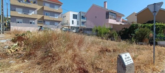 194m² Land in Odivelas, Portugal No. 201302 8