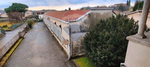 5 rooms Warehouse in Jerago con Orago, Italy No. 341956 8