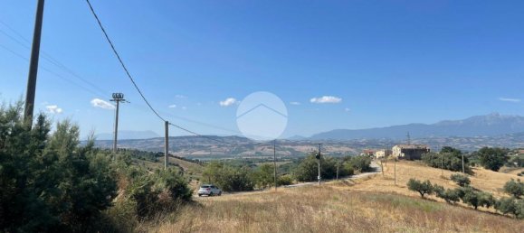 Terreno em Roseto degli Abruzzi, Italy 7000 m² N.º 297360 3