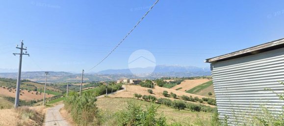 Terreno em Roseto degli Abruzzi, Italy 7000 m² N.º 297360 17