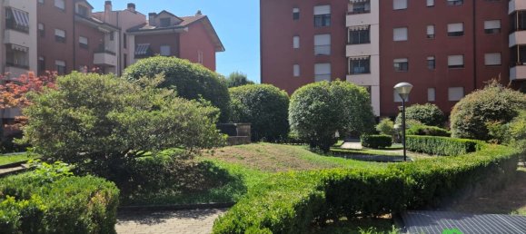 120m² Commercial property in San Giuliano Milanese, Italy No. 285875 6