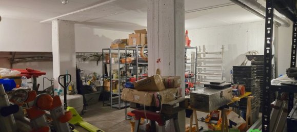 120m² Commercial property in San Giuliano Milanese, Italy No. 285875 17