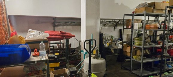 120m² Commercial property in San Giuliano Milanese, Italy No. 285875 21