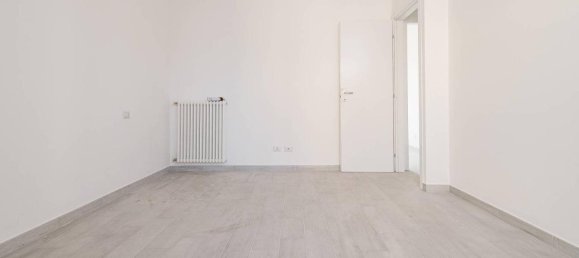 3غرفة منزل في Guidonia Montecelio, Italy رقم 17759 22