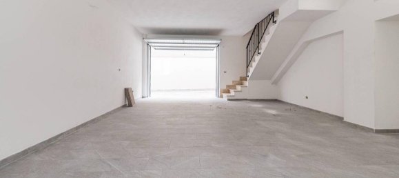 3غرفة منزل في Guidonia Montecelio, Italy رقم 17759 39