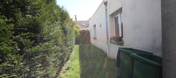 220m² Commercial property in Clamart, France No. 174577 5