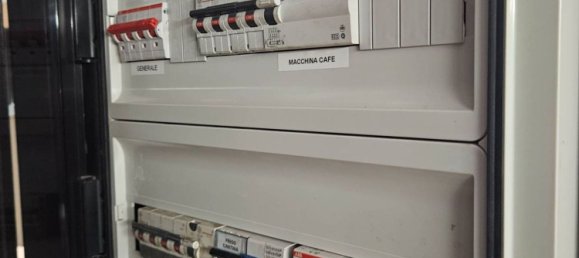 50m² Commercial property in Turin, Italy No. 379704 10