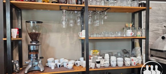 50m² Commercial property in Turin, Italy No. 379704 3