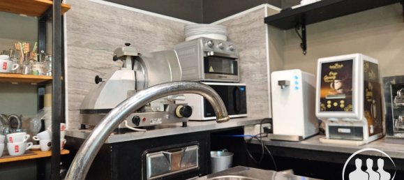 50m² Commercial property in Turin, Italy No. 379704 4