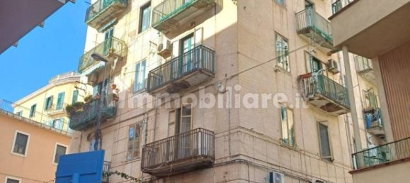 3 bedrooms Apartment in Salerno, Italy No. 106403 8