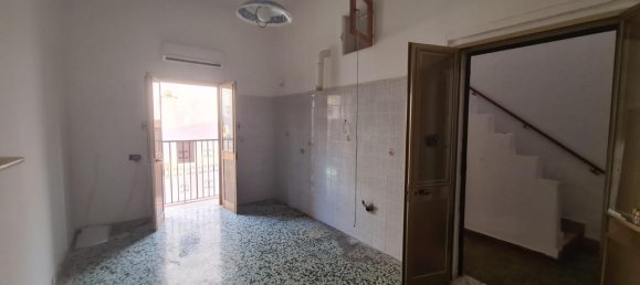 Дом с 3 комнатами в Casarano, Италия № 232843 19